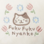 日本Fuku貓咪花花系列花朵Cushion(米白)